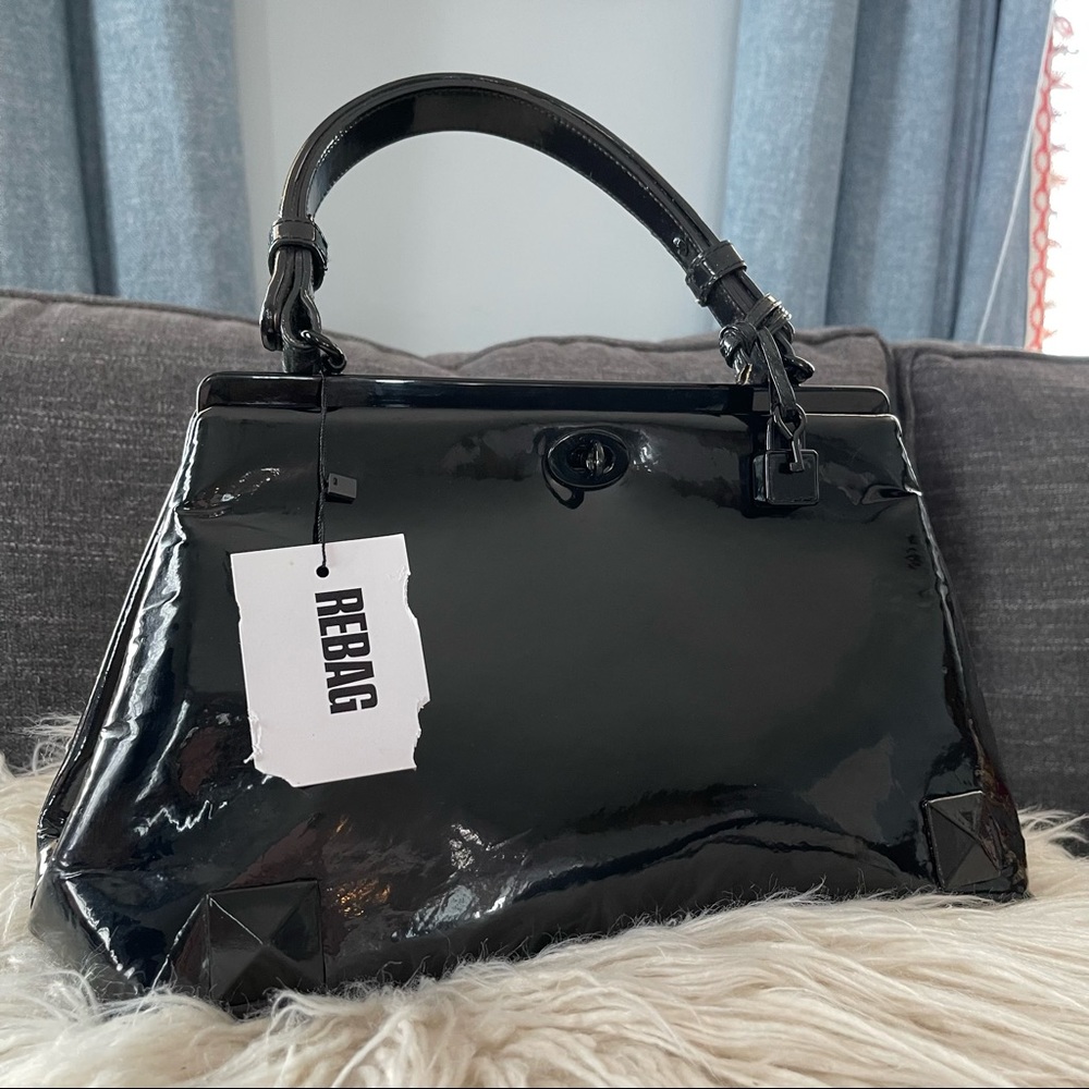 BOTTEGA VENETA Patent Leather Black Frame Bag - Picture 3 of 13